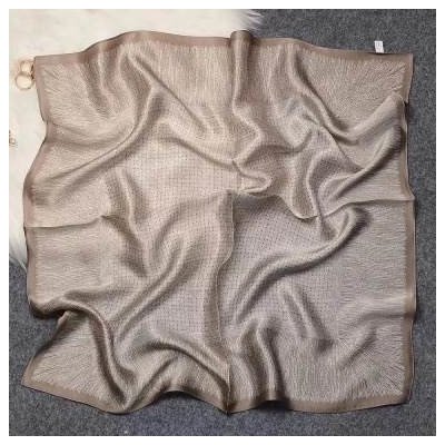 White orchid hedvábný šátek kávovo-béžový v dárkovém balení – Zboží Dáma