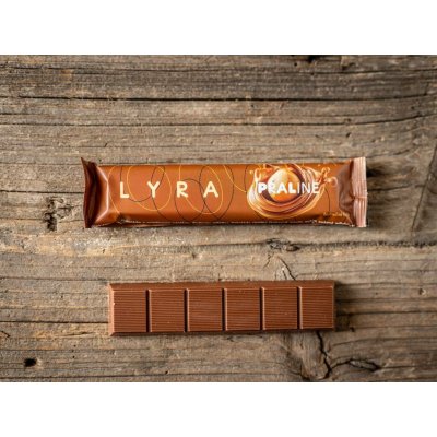Čokoládovna Lyra Tyčinka Praliné mléčná čokoláda s náplní praliné 30 g – Sleviste.cz