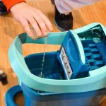 PROFIMAX FLOORMATIK WAX protiskluzový a antistatický prostředek na čištění podlahy 5 l – Zboží Mobilmania