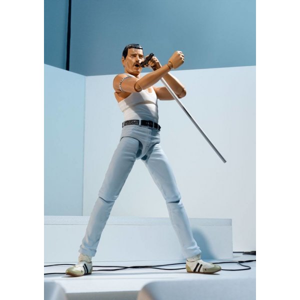 Bandai Tamashii Nations Queen Freddie Mercury S.H. Figuarts Freddie Mercury  Live Aid Version 15 cm od 1 999 Kč - Heureka.cz