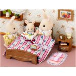 Sylvanian Families Nábytek dvojlůžko s nočním stolkem – Zboží Mobilmania