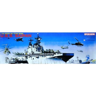 DRAGON Model Kit loď 7009 U.S.S. SAIPAN 1:700