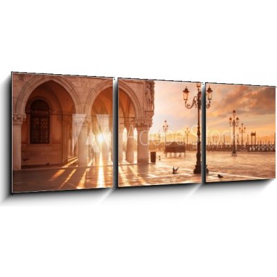 Obraz 3D třídílný - 150 x 50 cm - San Marco in Venice, Italy at a dramatic sunrise San Marco v Benátkách, Itálie za dramatického východu slunce
