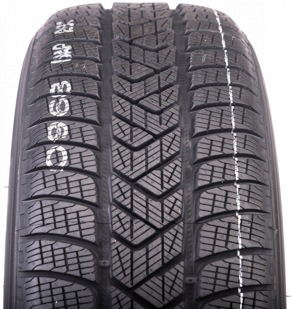 Pirelli Scorpion Winter 275/40 R20 106V Runflat