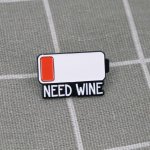 Pinarna Nízký stav baterie Need wine / Potřebuji víno – Zboží Dáma