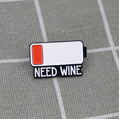 Pinarna Nízký stav baterie Need wine / Potřebuji víno – Zboží Dáma