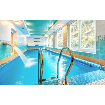 Karlovy Vary ve Spa Hotelu Schlosspark **** s polopenzí neomezeným wellness s bazénem a až 6 procedurami 2 dny pro 1 osobu – Zboží Mobilmania