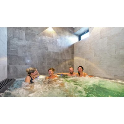 Kouzlo Vysočiny a dokonalý relax: pobyt v hotelu ALA**** s masáží a wellness pro 2 osoby na 2 noci – Hledejceny.cz