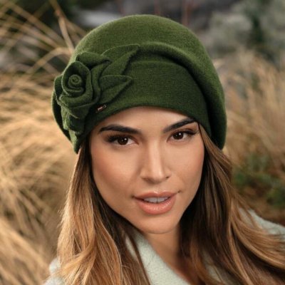 Krumlovanka Dámská zelená zimní čepice 100% vlna Woolmark W – Hledejceny.cz