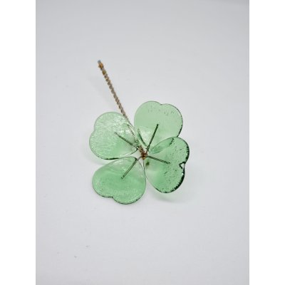 Skleněná květina Markéta Hujerová Čtyřlístek – Sleviste.cz