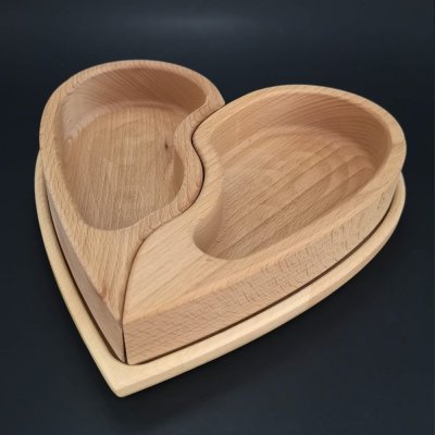 Amadea Dřevěná miska ve tvaru půleného srdce s podnosem masivní dřevo 27x27x5cm – Zbozi.Blesk.cz
