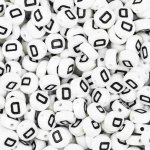 Pro Háčkování Korálek - bílá lentilka s písmenkem D, 10 ks – Hledejceny.cz