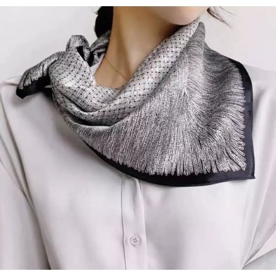 White orchid hedvábný šátek černo-bílý v dárkovém balení – Zboží Mobilmania