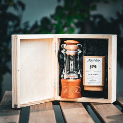La Plantation Dárková sada mlýnek a černý Kampotský Pepř 50 g – Zbozi.Blesk.cz
