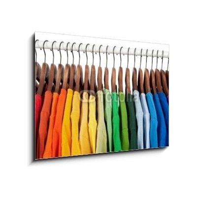 Obraz 1D - 100 x 70 cm - Rainbow colors, clothes on wooden hangers Duhové barvy, oblečení na dřevěných věšácích – Zboží Mobilmania