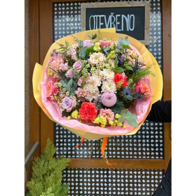 Kytice dle floristky rozvoz Praha – Zboží Mobilmania