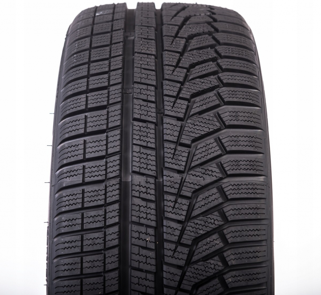 Hankook Winter i*cept Evo2 W320A 255/65 R16 109H