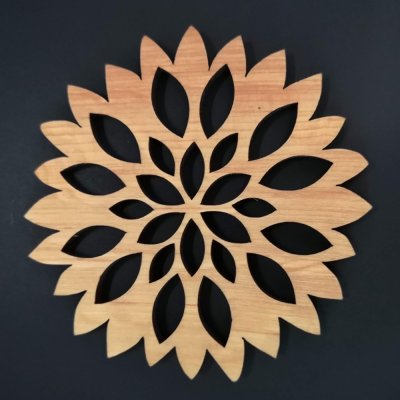 Amadea Dřevěný podtácek kulatý ve tvaru květu masivní dřevo 9cm – Zboží Dáma