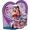 Lego LEGO® Friends 41385 Emma a letní krabička ve tvaru srdce