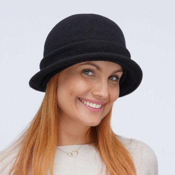 Krumlovanka dámský vlněný modelový klobouk Kr-0032-018 černý