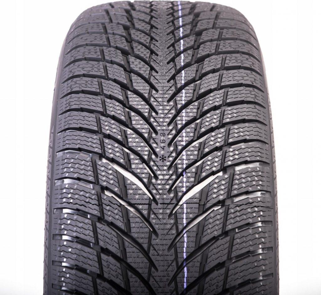 Nokian Tyres Snowproof P 235/40 R19 96V