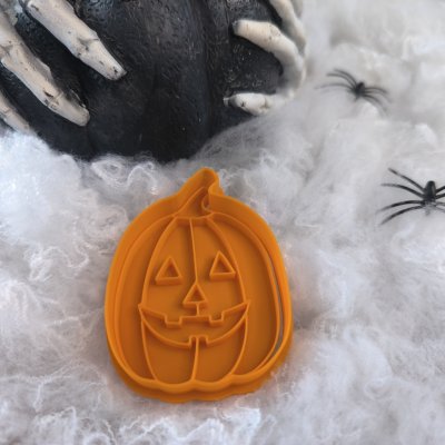 Dýně vysoká | Vykrajovátka s razítkem na Halloween a Čarodějnice | Strašidelné vykrajovátko – Hledejceny.cz
