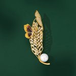 Éternelle brož s perlou a zirkony Noa motýl B2355-MM-BR-8284 zlatá