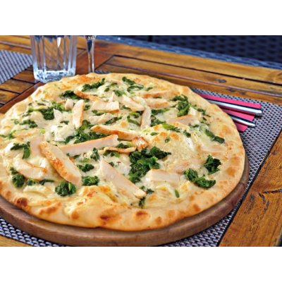 Family Market mražená Pizza s kuřecím masem a špenátem 2 ks 870 g – Zbozi.Blesk.cz