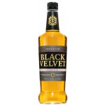 Black Velvet 8y 40% 1 l (holá láhev) – Sleviste.cz