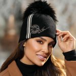 Krumlovanka Zimní čepice s banbulí W-0030/018-2 černá s kolečkem – Hledejceny.cz