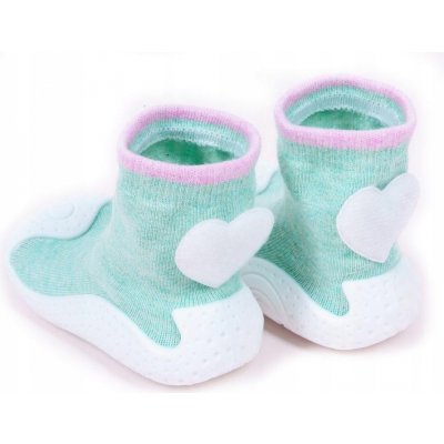 ponožky s gumovou podrážkou a 3D prvkem srdce – Sleviste.cz