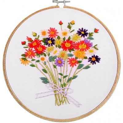 Sada na vyšívání s předtištěným motivem béžová – Zboží Mobilmania