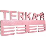 Black M Design Dřevěný věšák na medaile Na míru 55x25cm růžová – Zboží Dáma