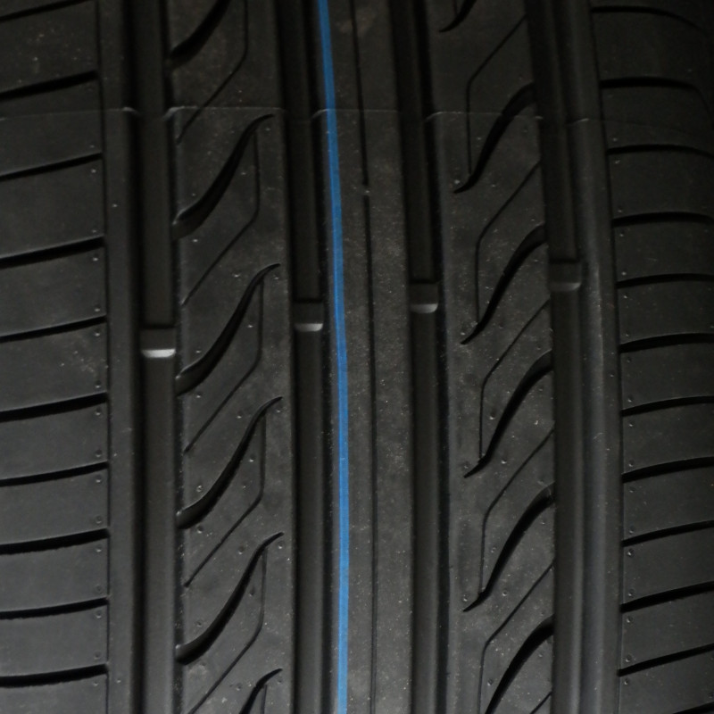 Landsail LS388 215/40 R18 89W