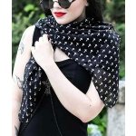 Šátek velký s křížky – Zboží Dáma