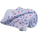 KAARSGAREN Dětská deka světle modrá s autíčky – Zboží Mobilmania