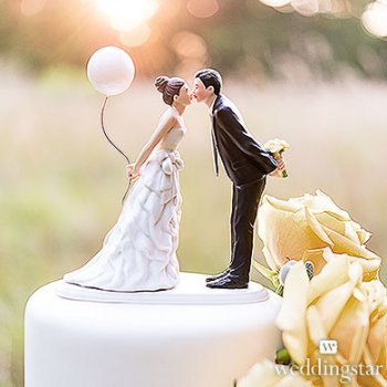 Weddingstar Figurka na svatební dort Novomanželé s balónkem