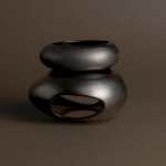 The Munio Ceramic Wax Warmer Black keramická aroma lampa – Sleviste.cz