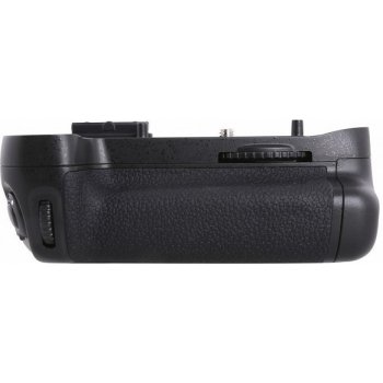 Bateriový grip pro Nikon D7100