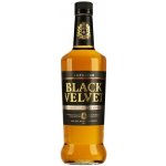 Black Velvet 8y 40% 1 l (holá láhev) – Hledejceny.cz