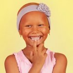 Christine Headwear Čelenka Petite Kitty, vzor Levander Grey – Zboží Dáma