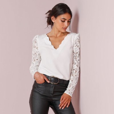 Halenka s krajkovými rukávy a stuhou na zádech režná – Zboží Mobilmania