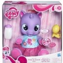 Hasbro Mluvící poník Lechtivá a chichotající se Lily