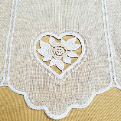 Vitrážová záclona SRDÍČKO BÉŽOVÉ 70 cm – Hledejceny.cz