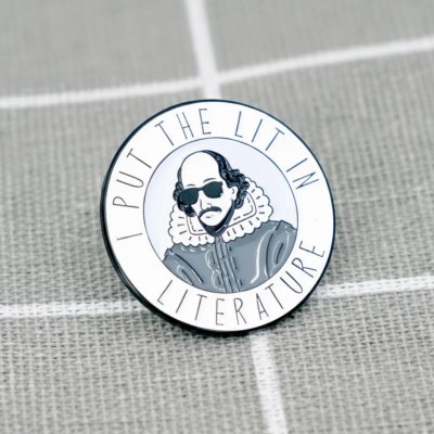 Pinarna William Shakespeare I put the lit in literature / Dodávám literatuře zápal – Hledejceny.cz