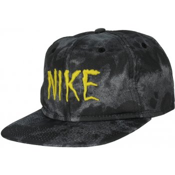 Nike Action Neckface Snapback 101/White/Black