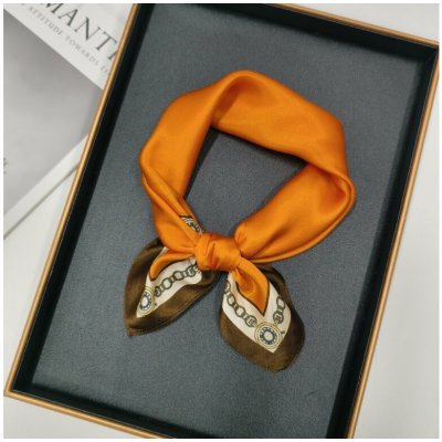 Hedvábný šátek oranžový se zdobeným okrajem – Zboží Mobilmania