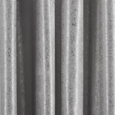 Závěs Ebru Blackout ve stříbrné barvě, prsteny 135x270 cm – Sleviste.cz