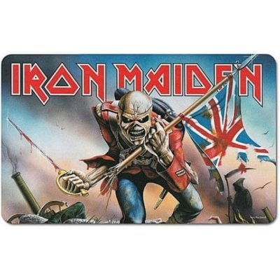 CurePink Plastová podložka na jídelní stůl Iron Maiden Made In England 23x14cm