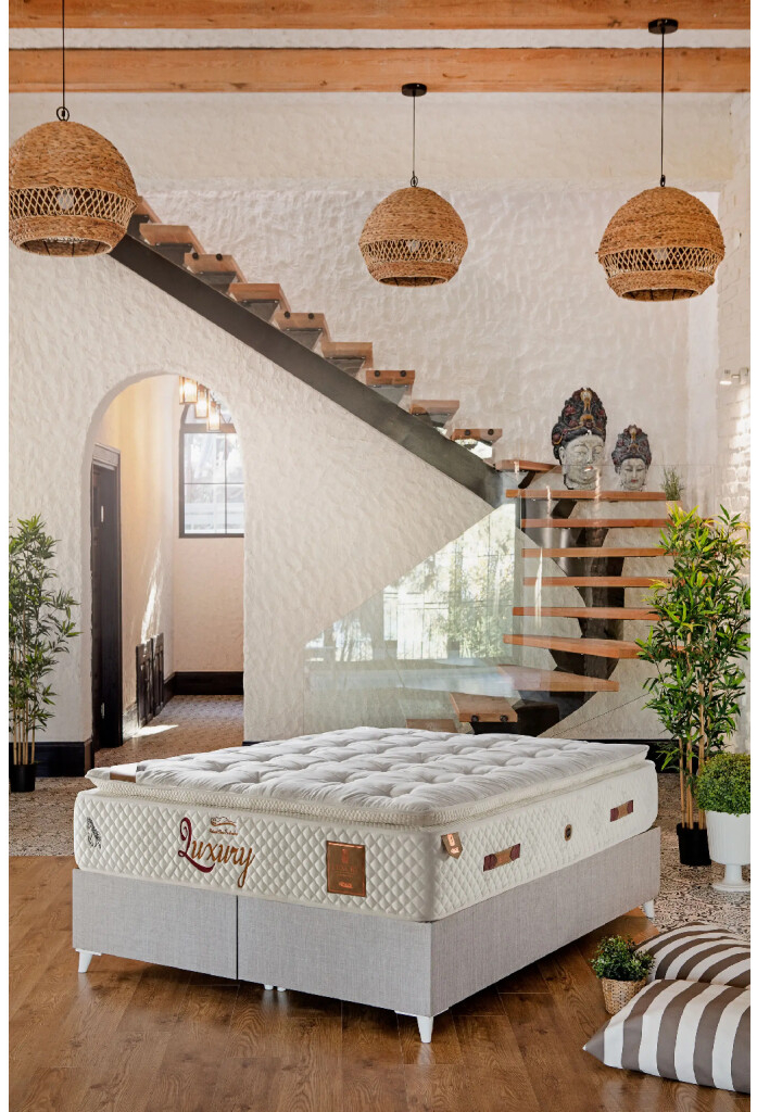 Almero Luxury